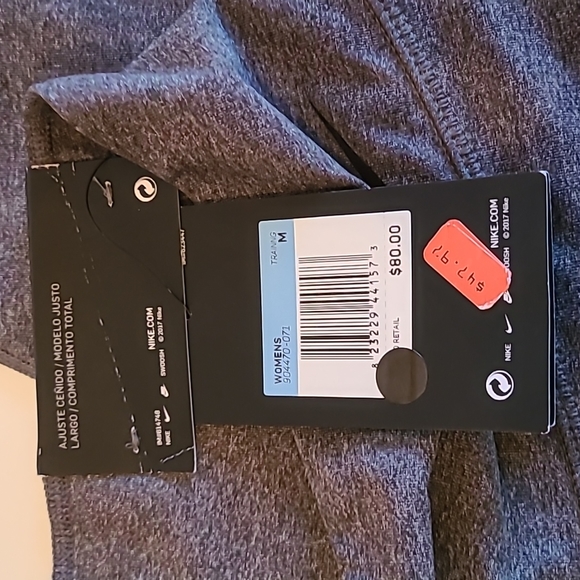 NWT, Nike, full length, leggings, with dry-fit. Size M - Picture 5 of 8